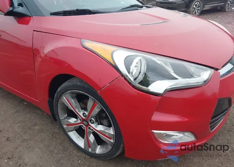 2017 Hyundai Veloster Value Edition z USA, uszkodzony, nr VIN KMHTC6AD6HU323686